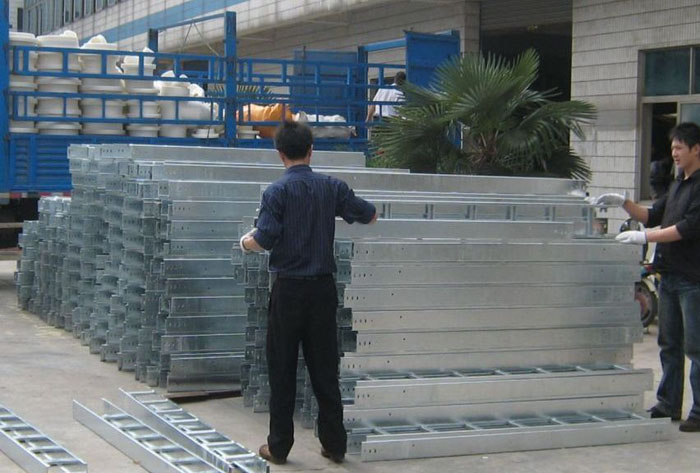 ����\�������